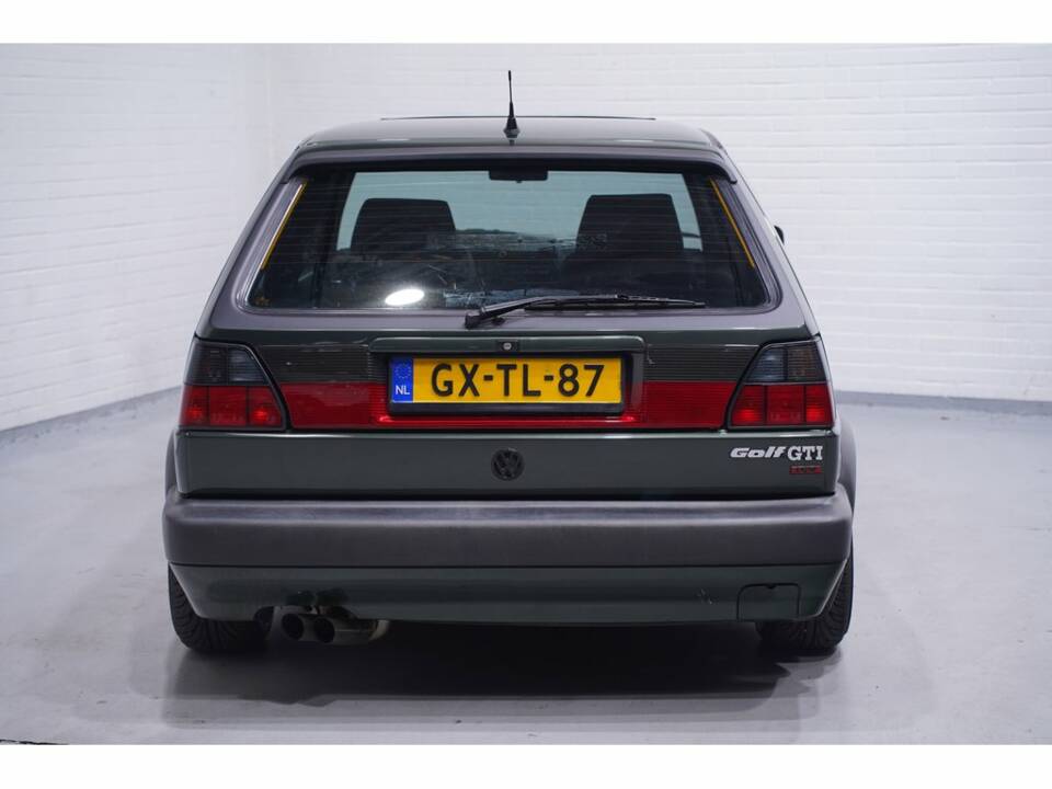 Bild 7/8 von Volkswagen Golf II GTi 16V 1.8 (1989)