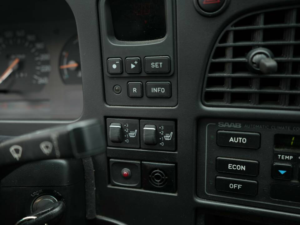 Immagine 11/23 di Saab 9000 CS Turbo Aero (1993)