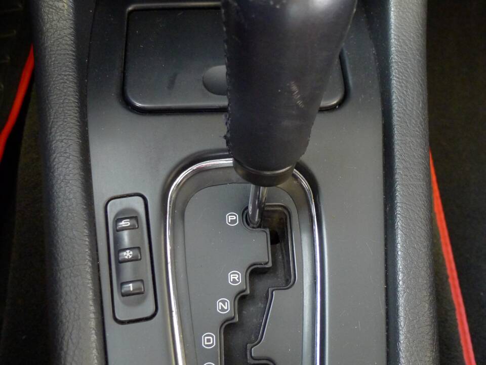 Imagen 10/32 de Peugeot 406 Coupé 2.0 16V (2000)
