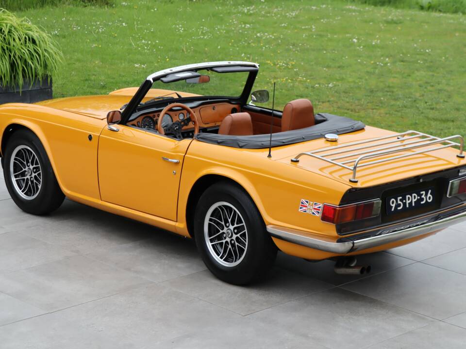 Bild 2/50 von Triumph TR 6 (1974)