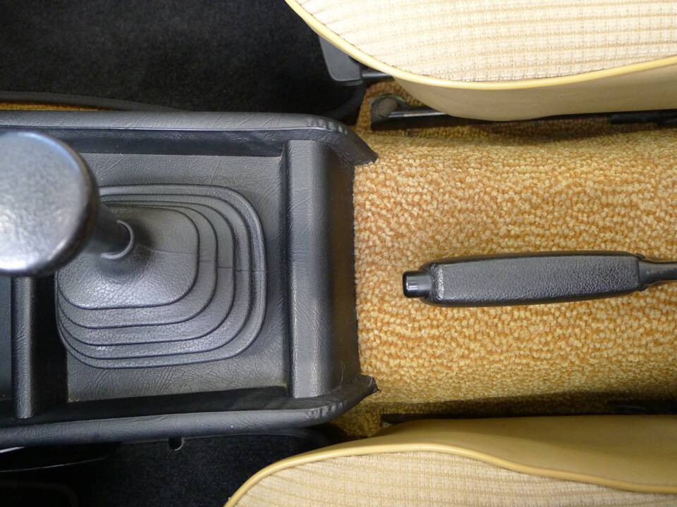 Immagine 3/50 di BMW 318 (1979)