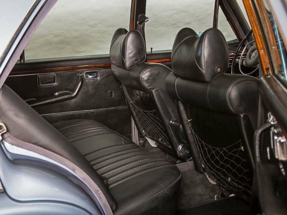 Afbeelding 26/36 van Mercedes-Benz 300 SEL 6.3 (1970)