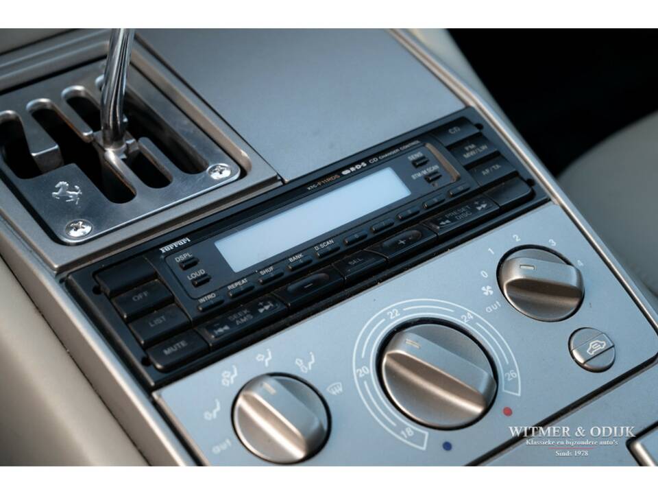 Image 15/29 of Ferrari 456 GT (1996)