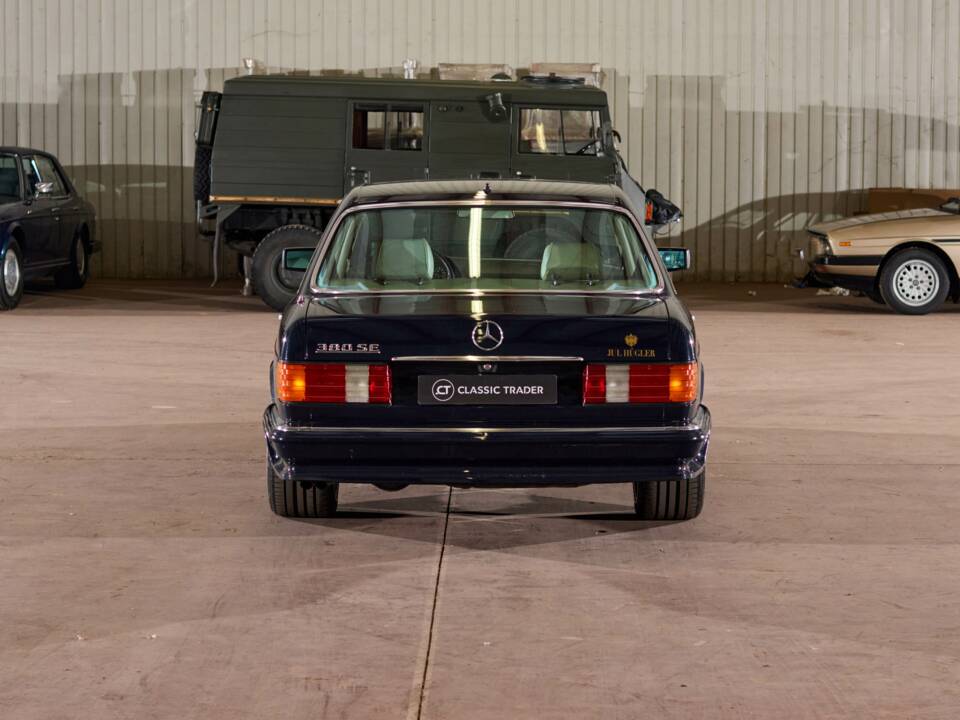 Bild 8/43 von Mercedes-Benz 380 SE (1984)