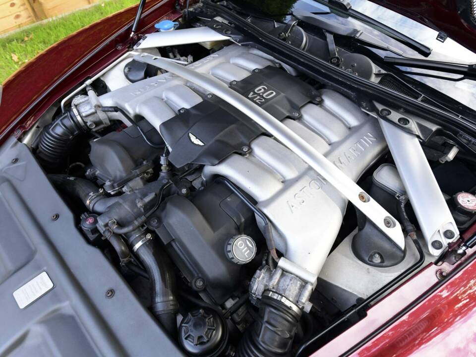 Bild 28/50 von Aston Martin DB 9 (2005)