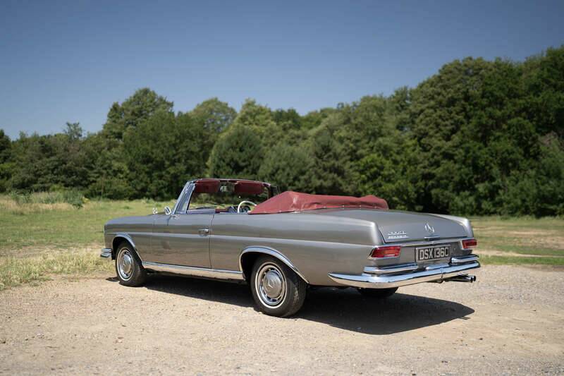 Afbeelding 7/36 van Mercedes-Benz 300 SE (1965)