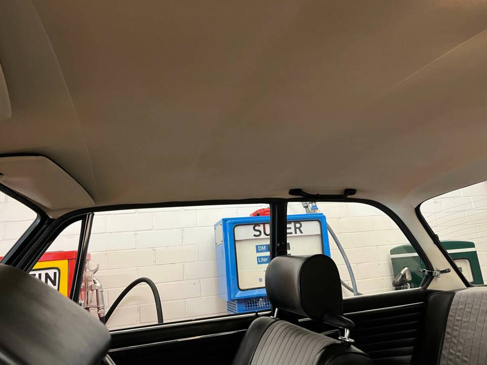 Image 11/18 of BMW 2002 (1971)