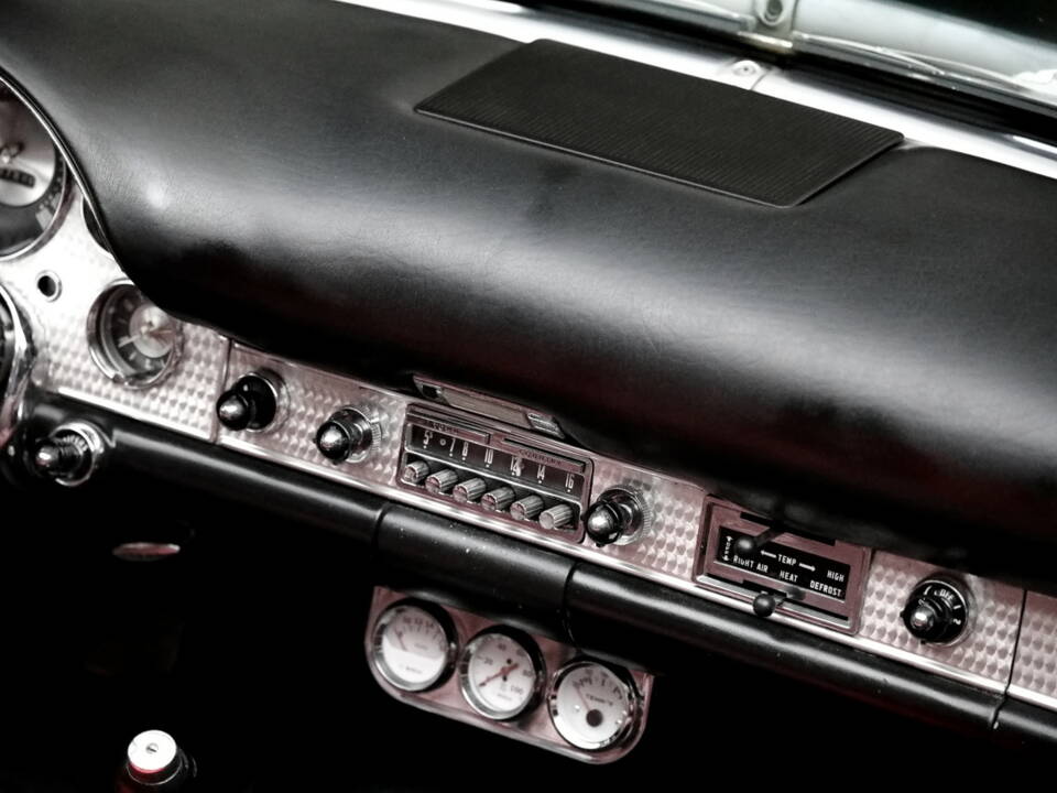 Immagine 15/20 di Ford Thunderbird (1957)