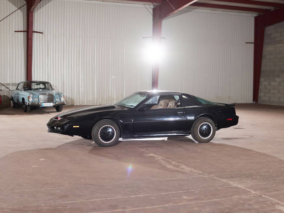 Obraz 4/63 pojazdu Pontiac Firebird TransAm (1984)