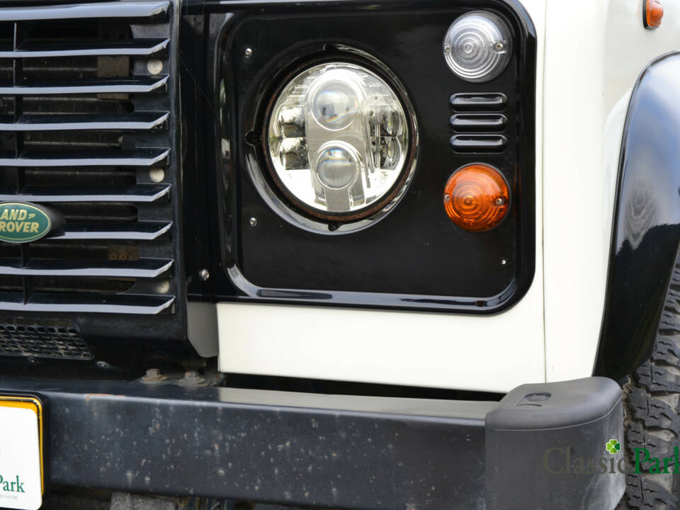 Image 39/50 of Land Rover Defender 90 TD4 (2008)