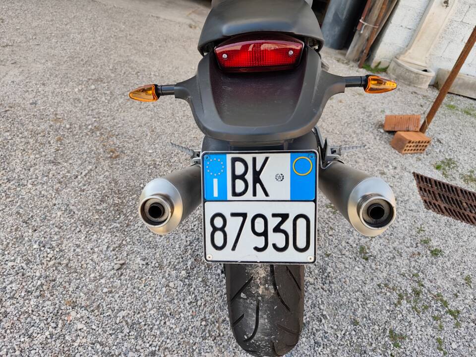 Immagine 34/50 di Ducati Monster 600 (2001)