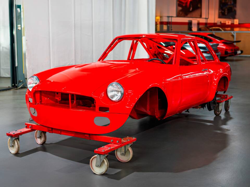 Image 1/22 de MG MGB GT V8 (1974)