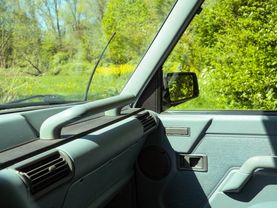 Image 10/18 of Land Rover Discovery (1990)