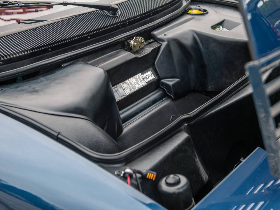 Immagine 35/42 di Ferrari Mondial T (1990)