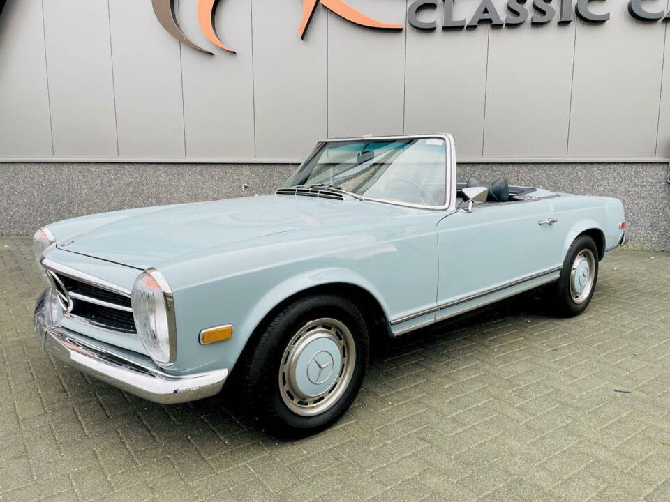 Image 4/36 of Mercedes-Benz 280 SL (1969)