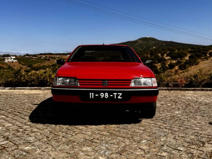 Imagen 3/8 de Peugeot 405 GRI (1900)