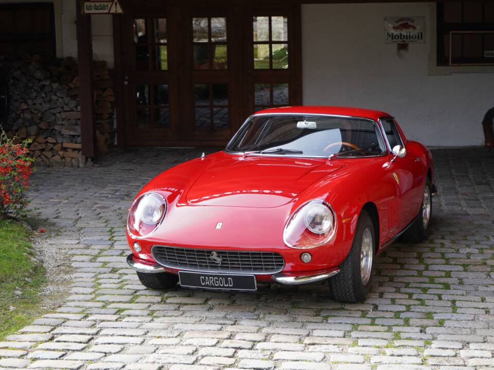 Image 50/52 of Ferrari 275 GTB (1965)