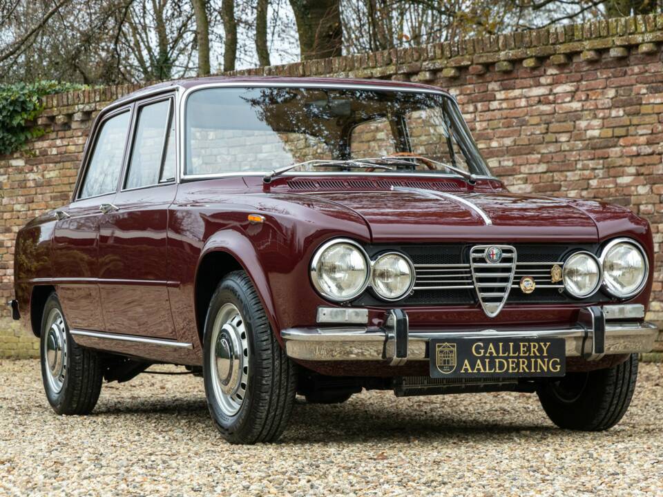 Imagen 16/50 de Alfa Romeo Giulia Nuova Super 1600 (1971)