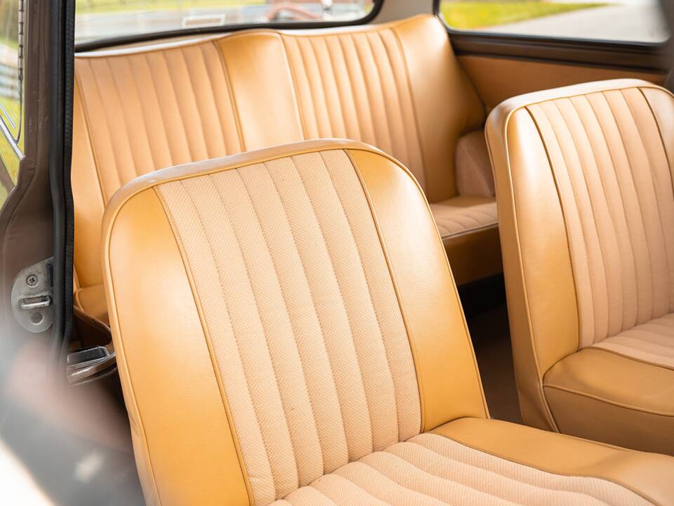 Immagine 25/36 di Innocenti Mini 1001 Export (1972)