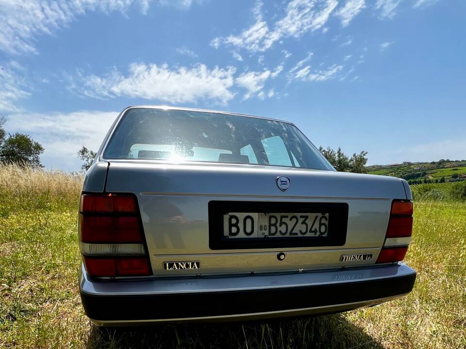 Afbeelding 20/81 van Lancia Thema I.E. (1986)