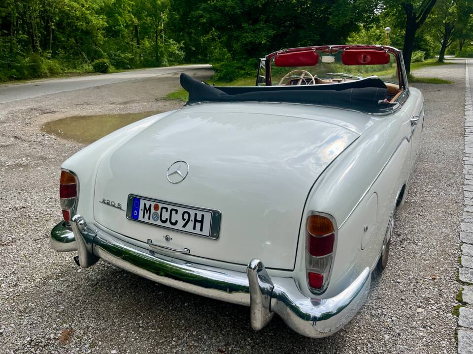 Image 2/55 of Mercedes-Benz 220 S Cabriolet (1957)