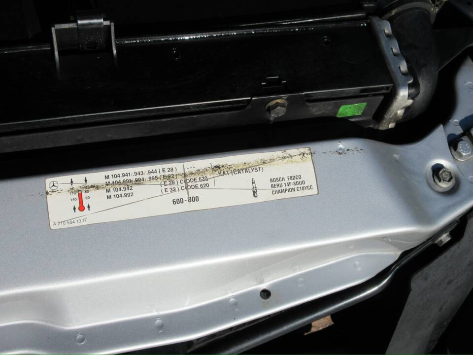 Image 17/39 of Mercedes-Benz SL 320 (1994)