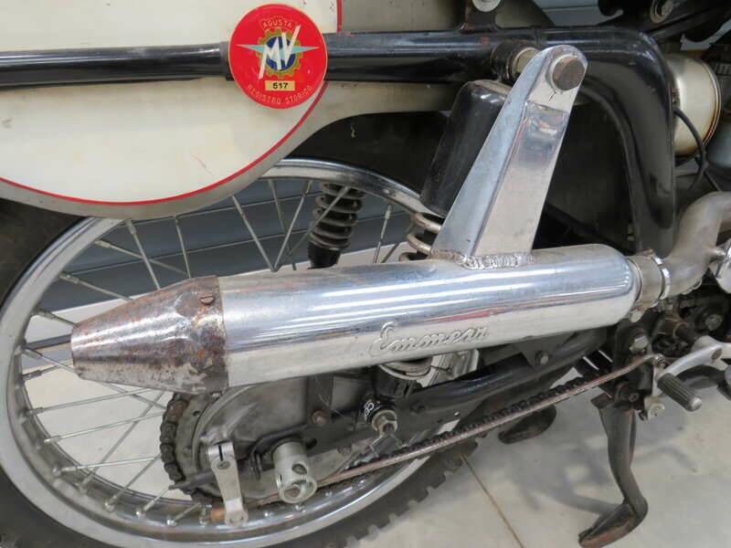 Image 33/40 of MV Agusta DUMMY (1968)