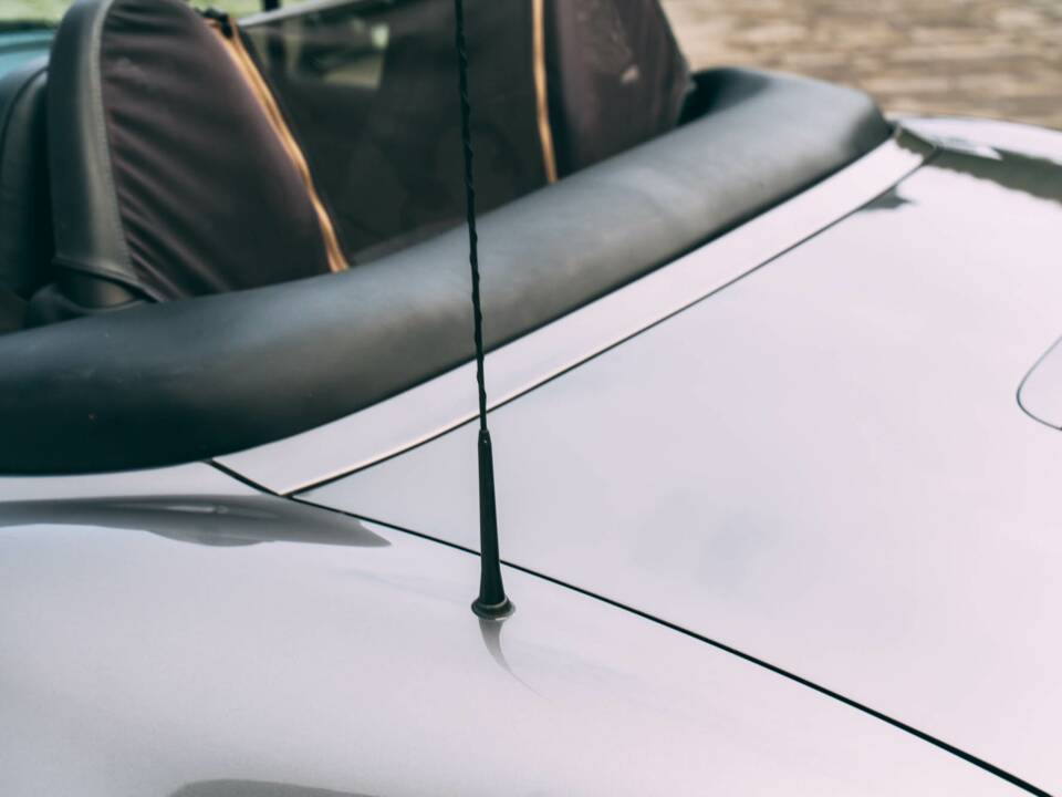 Bild 27/99 von BMW Z3 2.5 (2001)