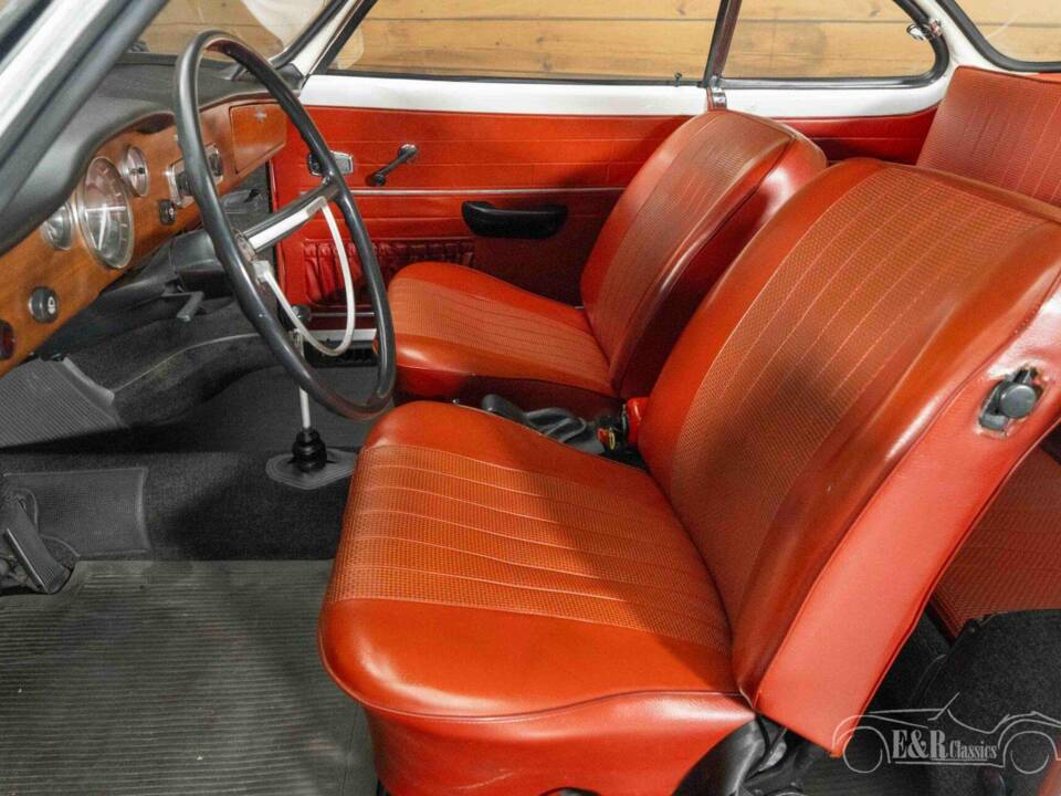 Image 15/29 of Volkswagen Karmann Ghia 1500 (1969)