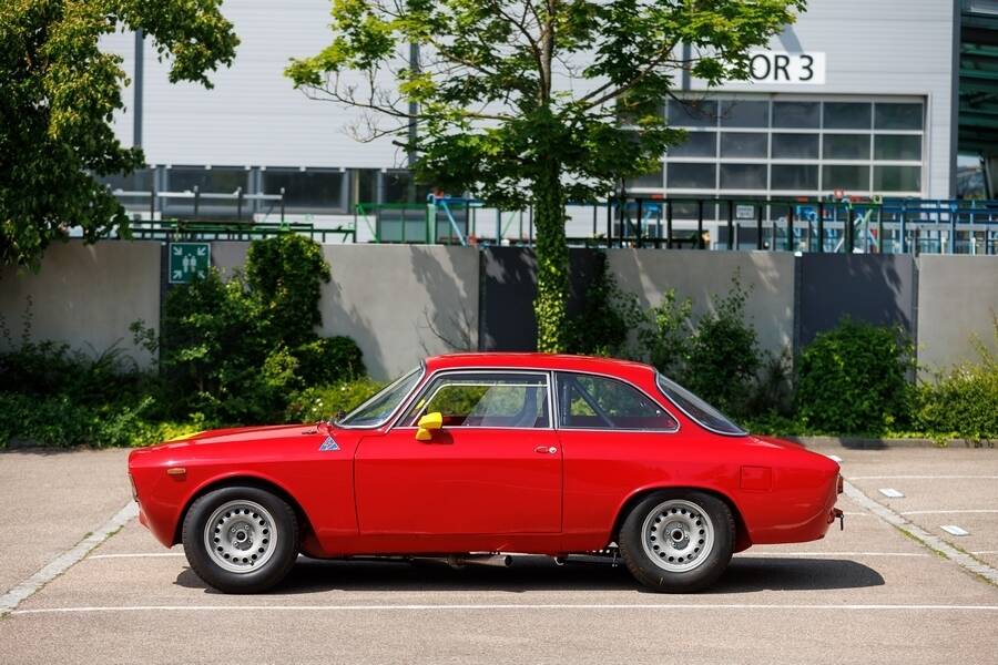 Afbeelding 23/50 van Alfa Romeo Giulia Sprint GTA (1965)