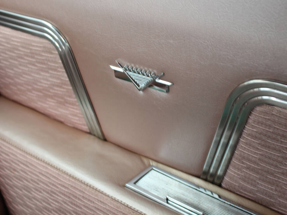 Bild 35/40 von Cadillac 62 Coupe DeVille (1959)