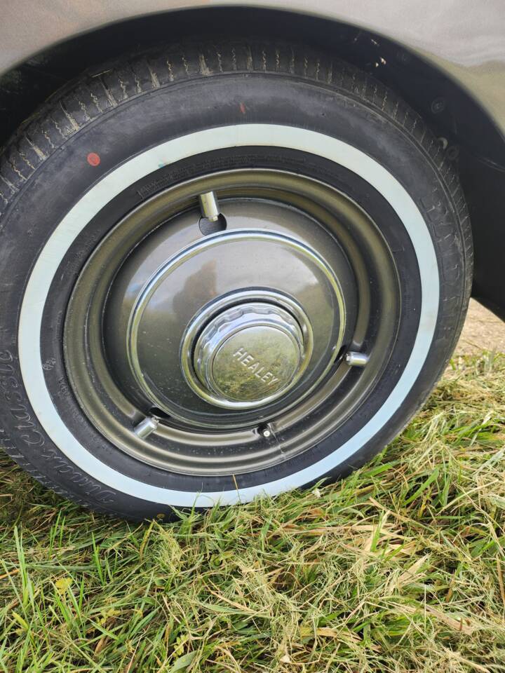 Image 21/72 of Healey 2.4 Litre Abbott (1953)