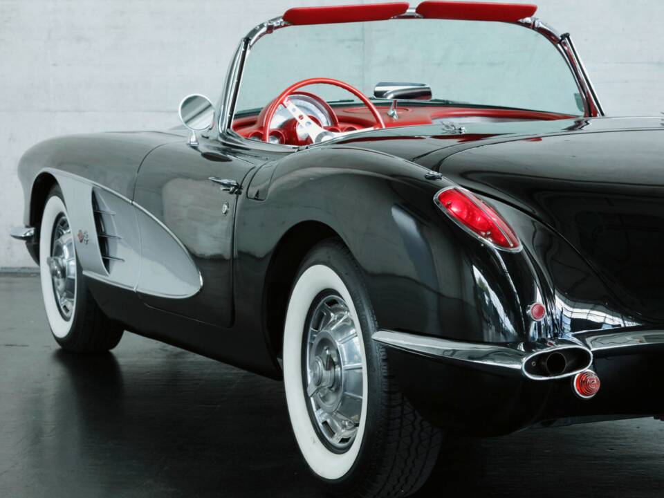 Image 23/50 de Chevrolet Corvette (1959)