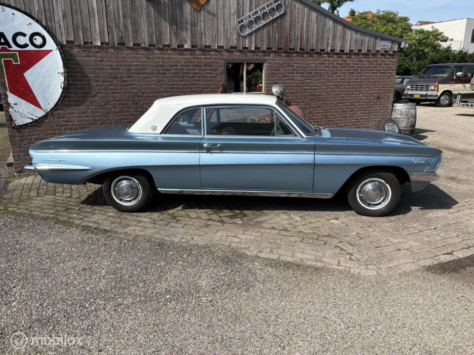 Image 31/49 of Oldsmobile F-85 Jetfire (1962)
