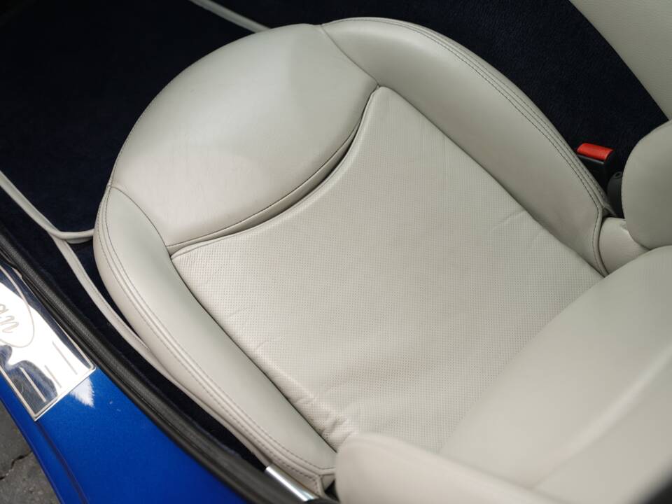 Image 20/50 of TVR Tuscan S (2000)