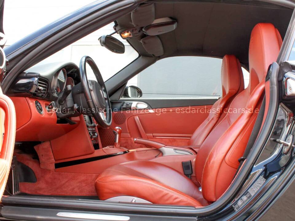 Image 16/25 of Porsche 911 Carrera 4S (2009)