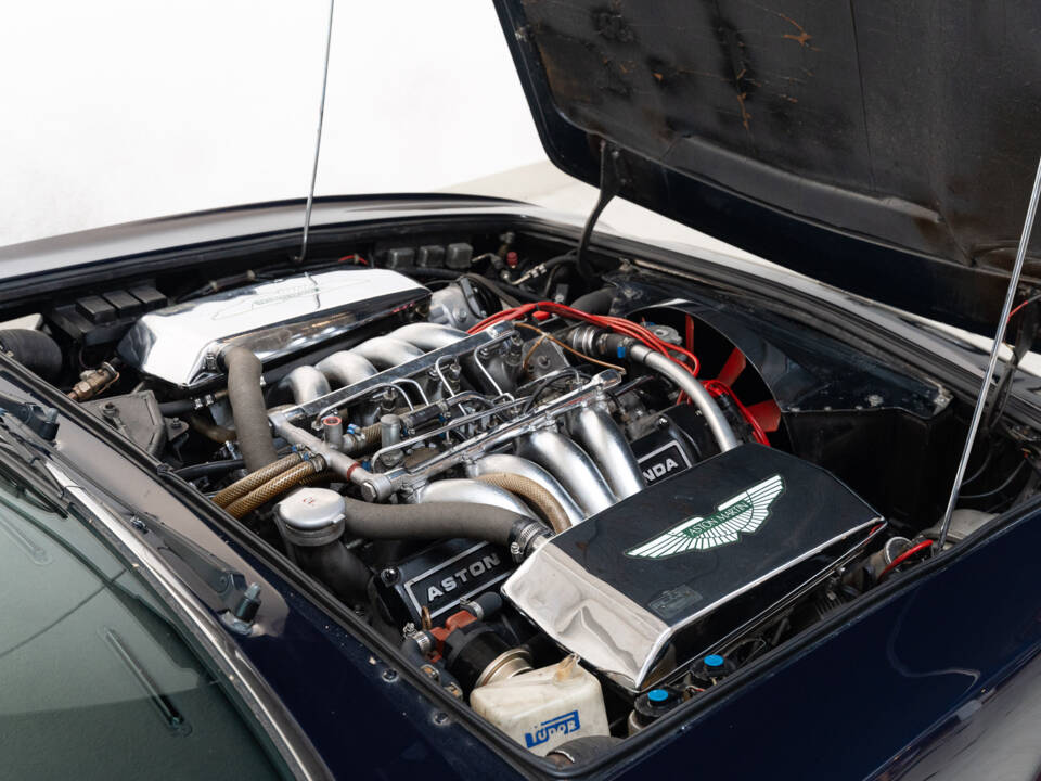 Immagine 32/36 di Aston Martin DBS V8 (1972)