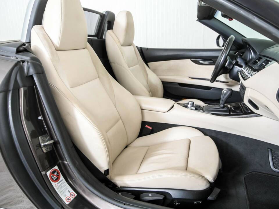 Image 39/50 of BMW Z4 sDrive23i (2009)
