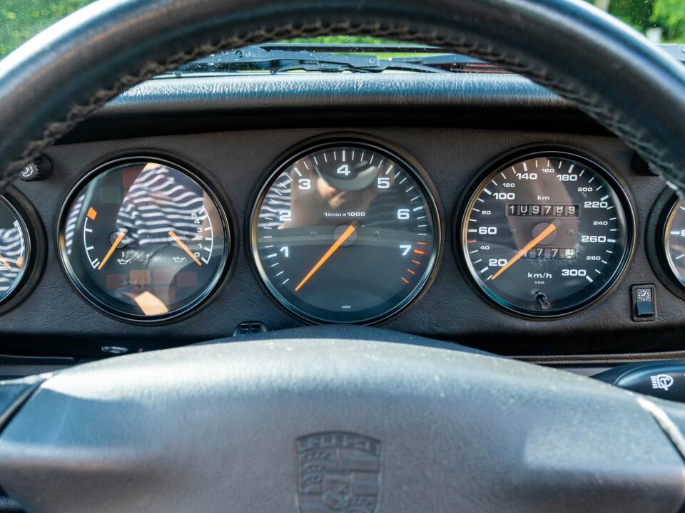 Bild 34/52 von Porsche 911 Targa (1997)
