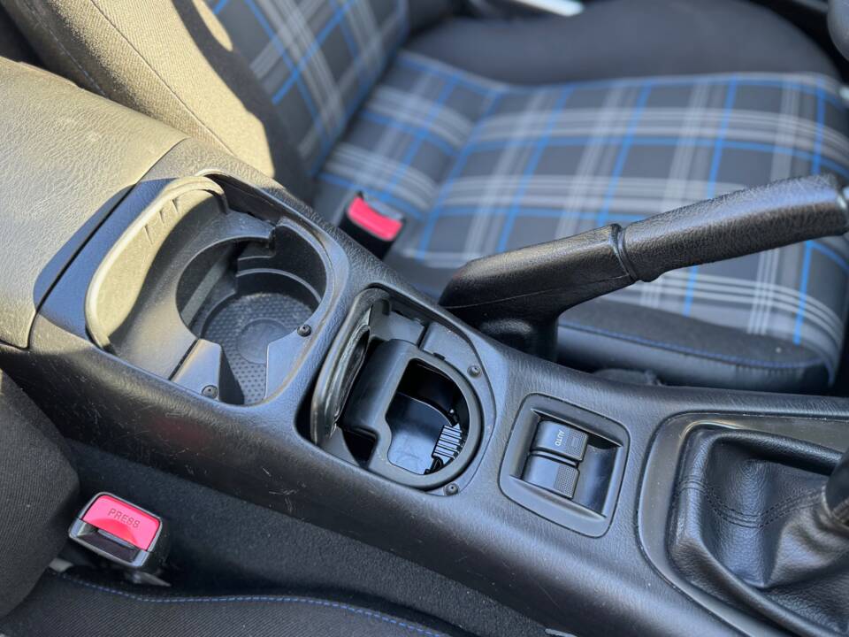 Imagen 27/43 de Mazda MX-5 1.8 (2001)