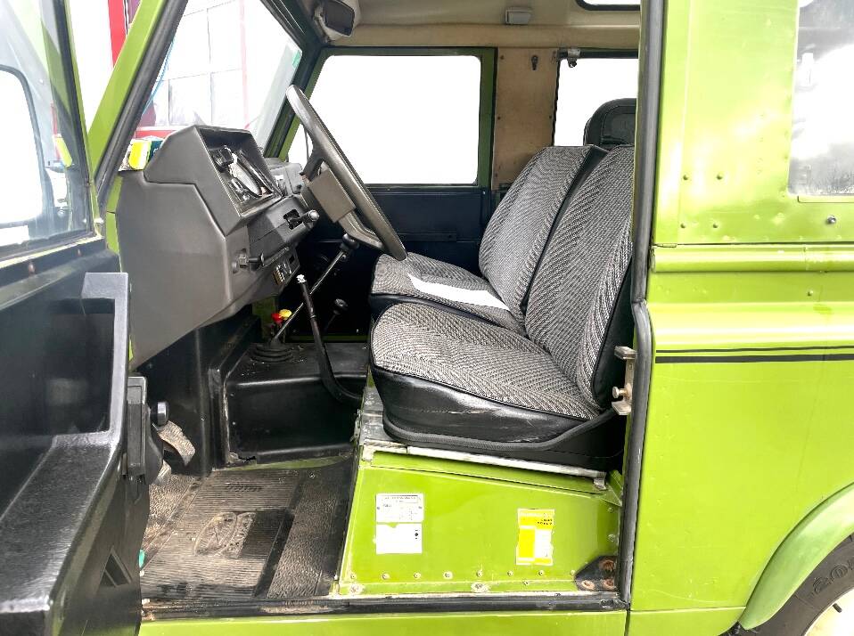 Image 13/22 of Santana Land Rover 88 (1982)