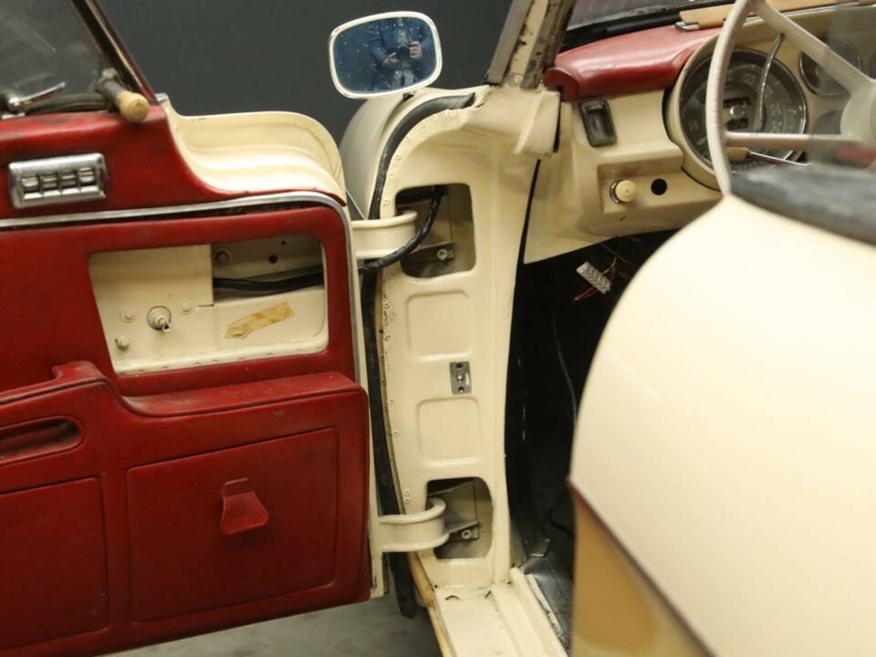 Immagine 44/50 di BMW 503 (1957)