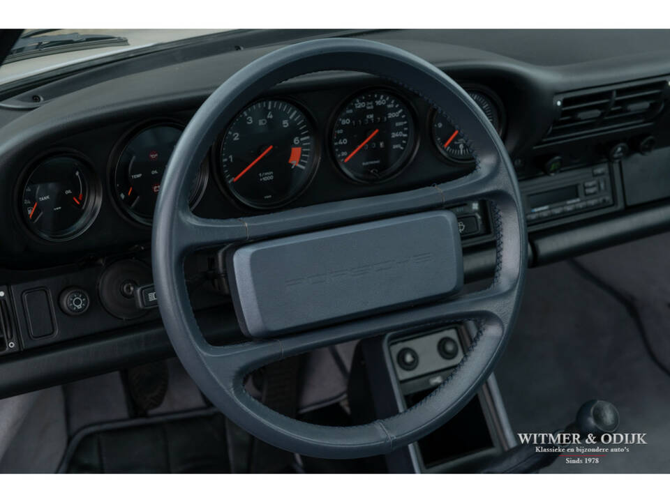 Image 10/32 of Porsche 911 Carrera 3.2 &quot;25 years 911&quot; (1988)