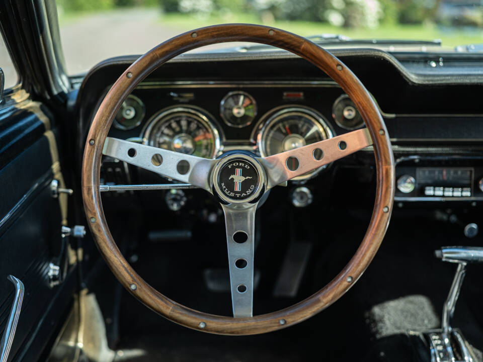 Image 26/36 of Ford Mustang 289 (1967)