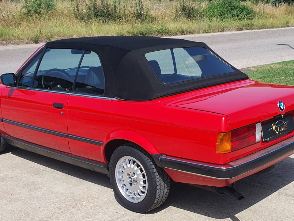 Imagen 7/38 de BMW 320i (1987)