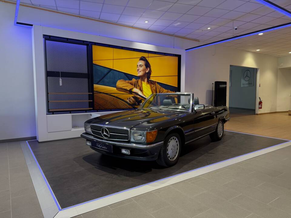 Bild 8/8 von Mercedes-Benz 300 SL (1986)