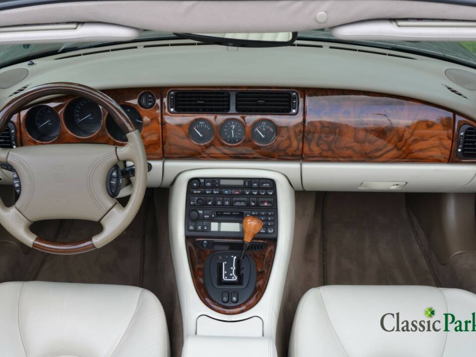 Imagen 41/50 de Jaguar XK8 4.0 (1998)