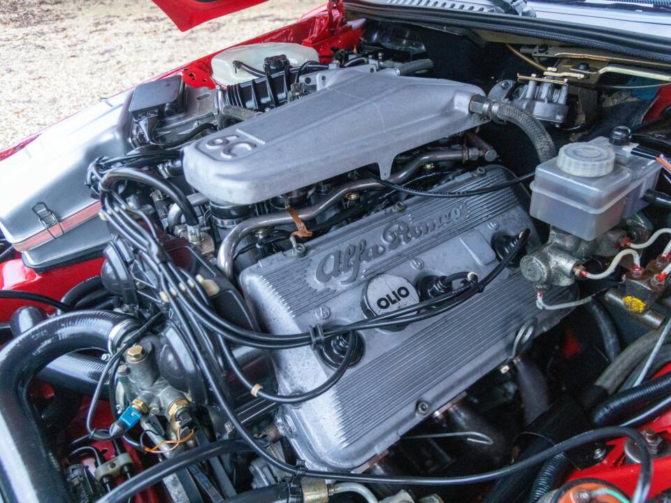 Image 4/50 de Alfa Romeo SZ (1991)