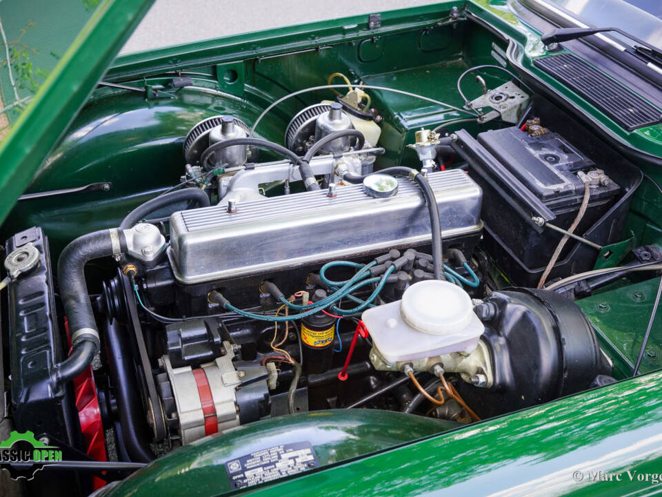 Image 22/52 of Triumph TR 6 (1973)