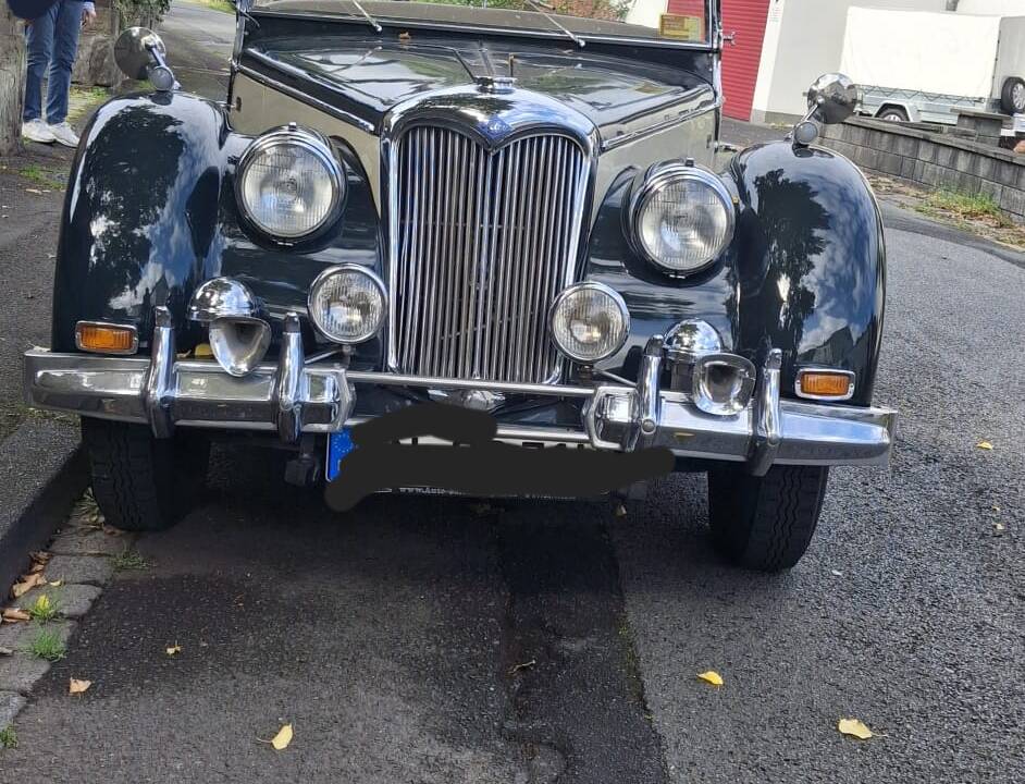 Image 2/10 de Riley 2.5 Litre RMC (1949)